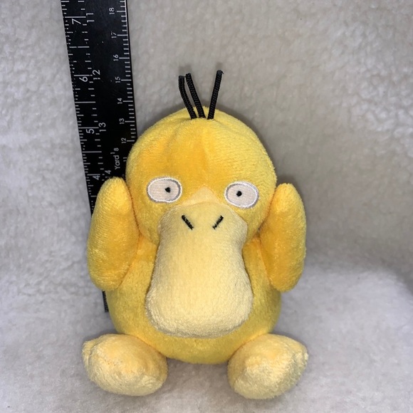 Pokemon Nintendo Psyduck 5" plush 2007 yellow - Picture 2 of 5